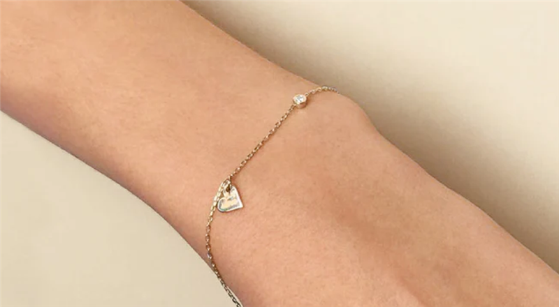 Gold Charm Bracelets That Celebrate Life’s Special Moments