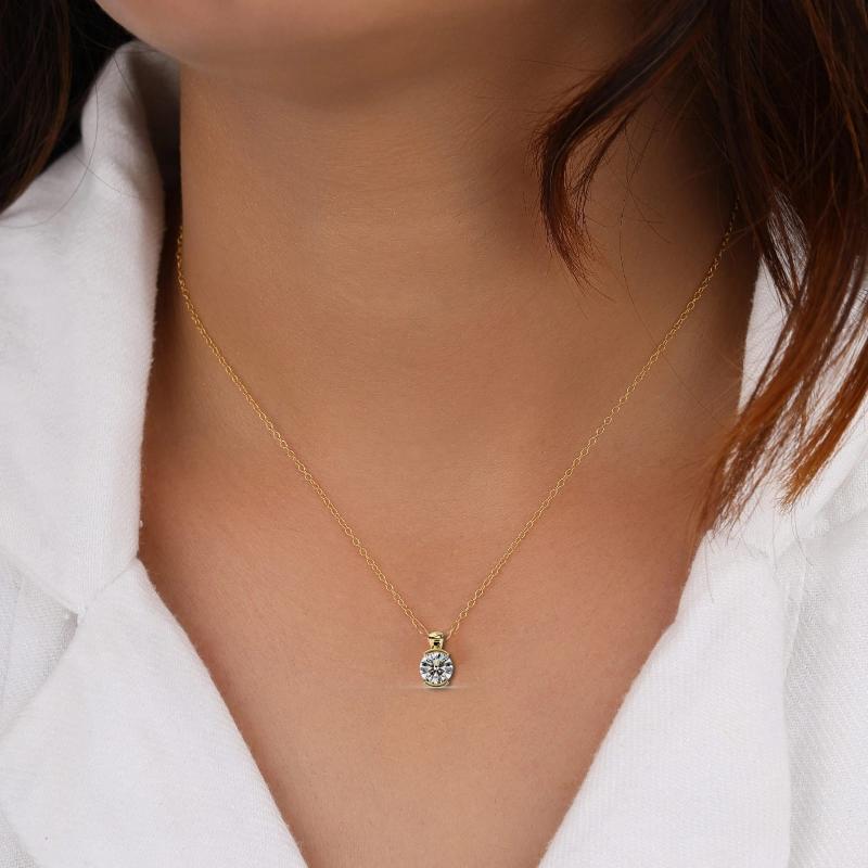 The Hazel Round Bar Set Solitaire Pendant With Chain