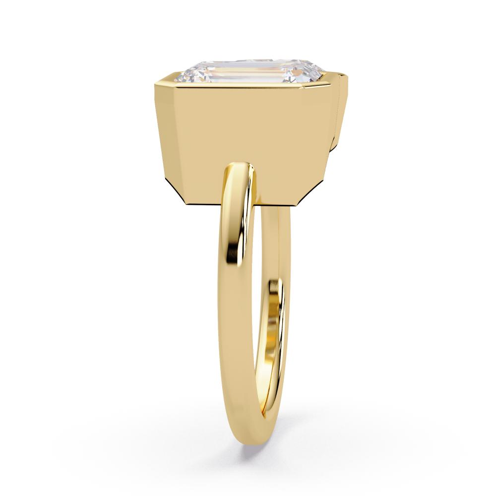 The Sofia Pear & Emerald Bezel Toi Et Moi Engagement ring