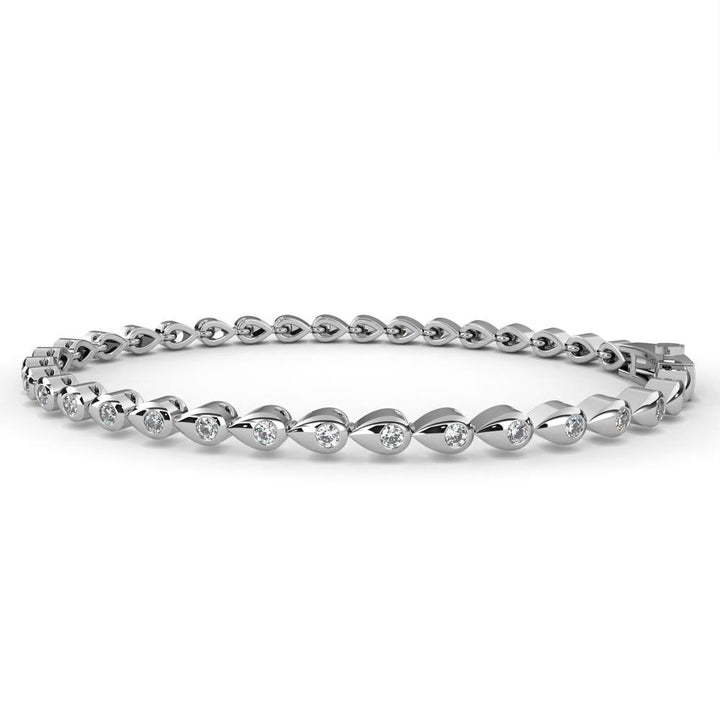 The Weston Round unique Style Flus Tennis Bracelet